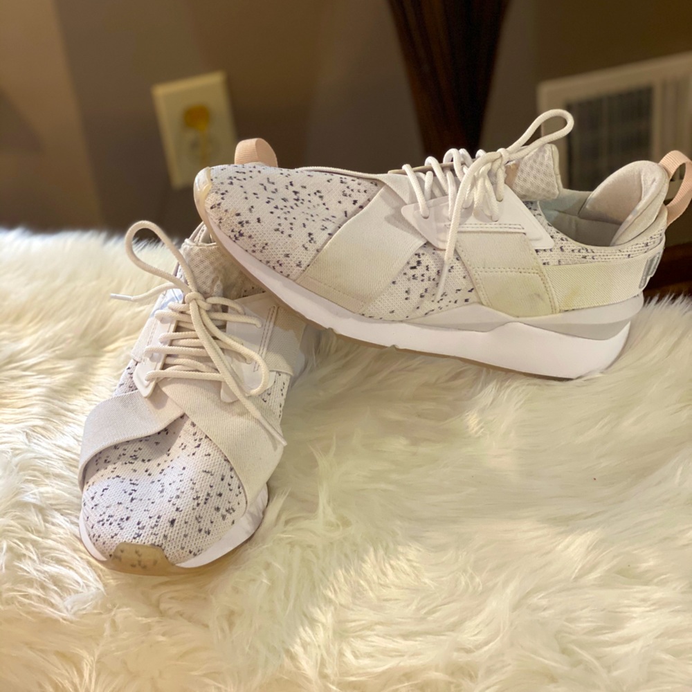 Size 10 PUMA Womens Muse Solstice Sneakers